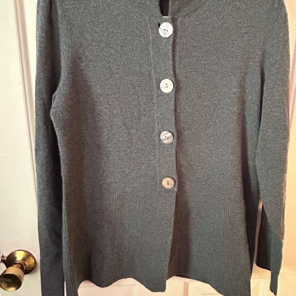 Jones New York Charcoal 100% Cashmere Sweater - Medium